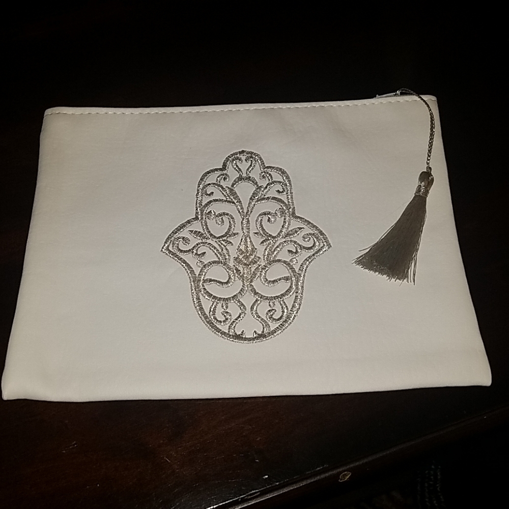 Brand new hand made white pouch with Hamsa silver